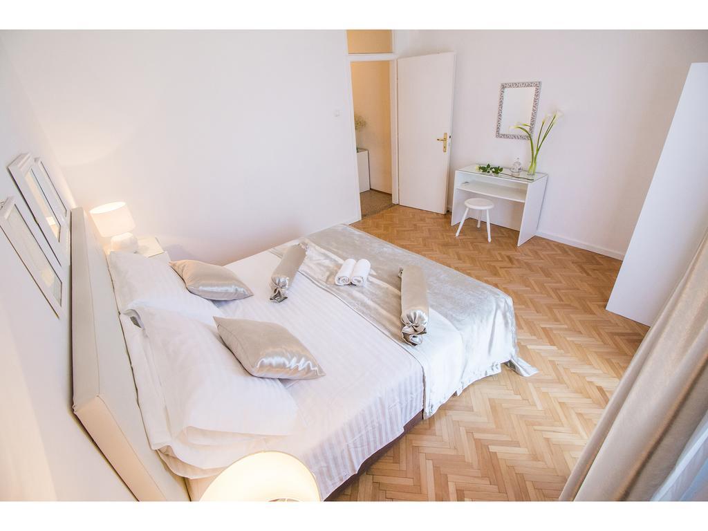 Residenza Apartments Split Ruang foto